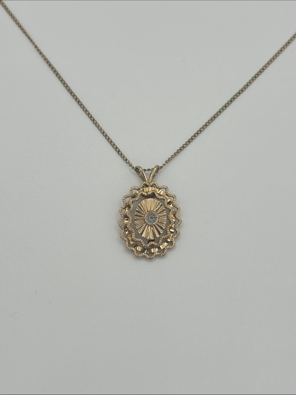 Gold-filled Oval Sunburst Pendant Necklace - Elegant Women's Jewelry
